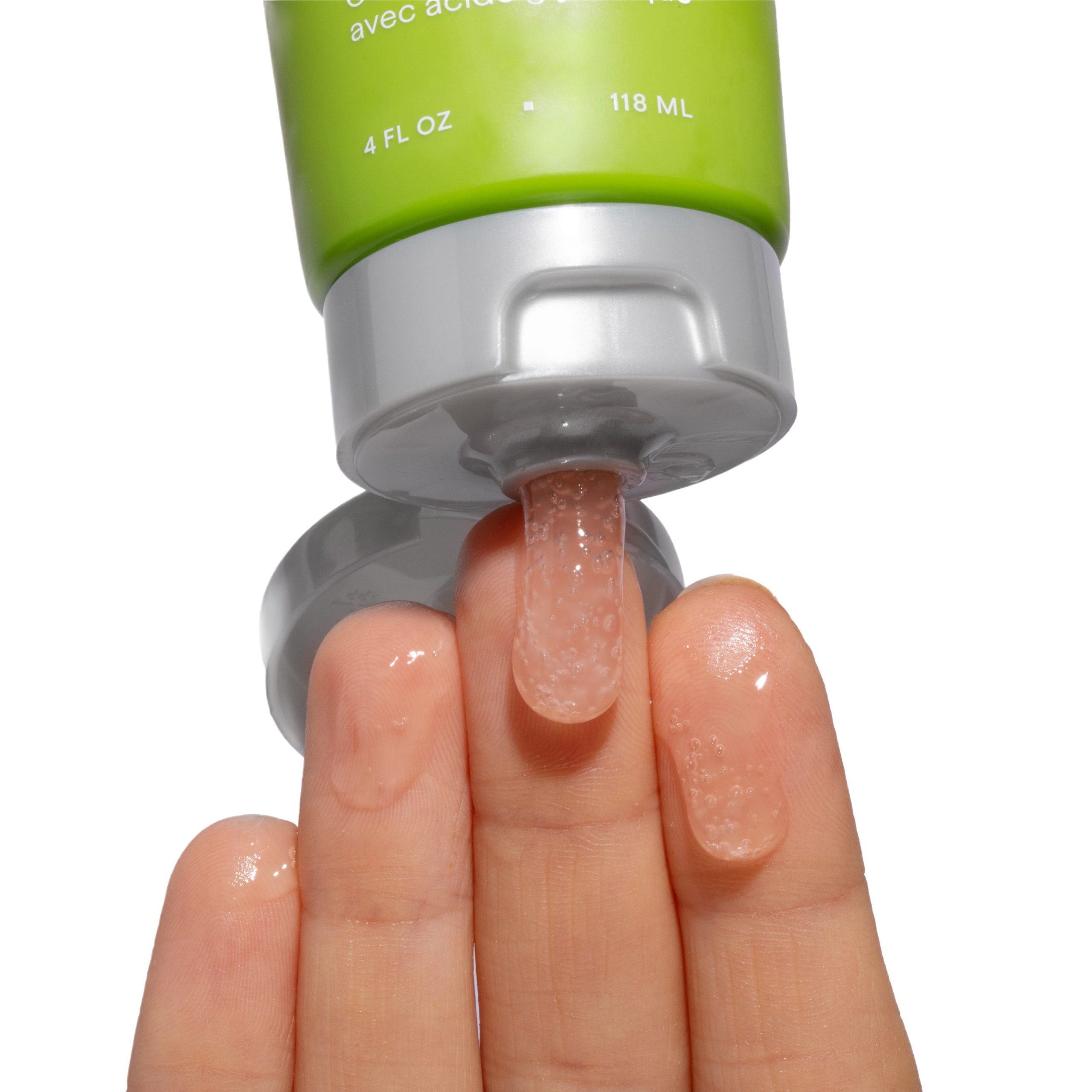 Andalou_GlycolicCleansingGel_lifestyle1.jpg