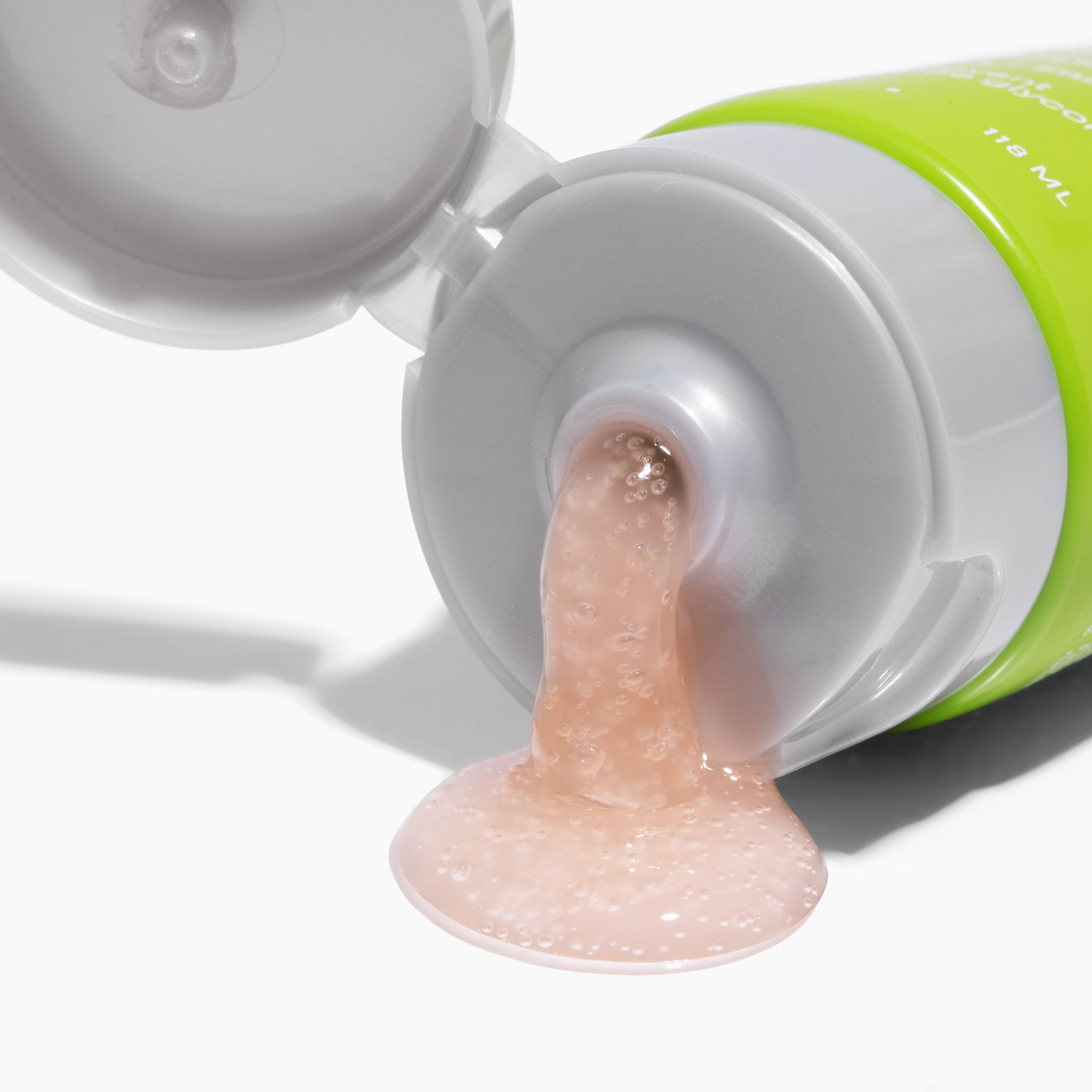 Andalou_GlycolicCleansingGel_lifestyle2.jpg