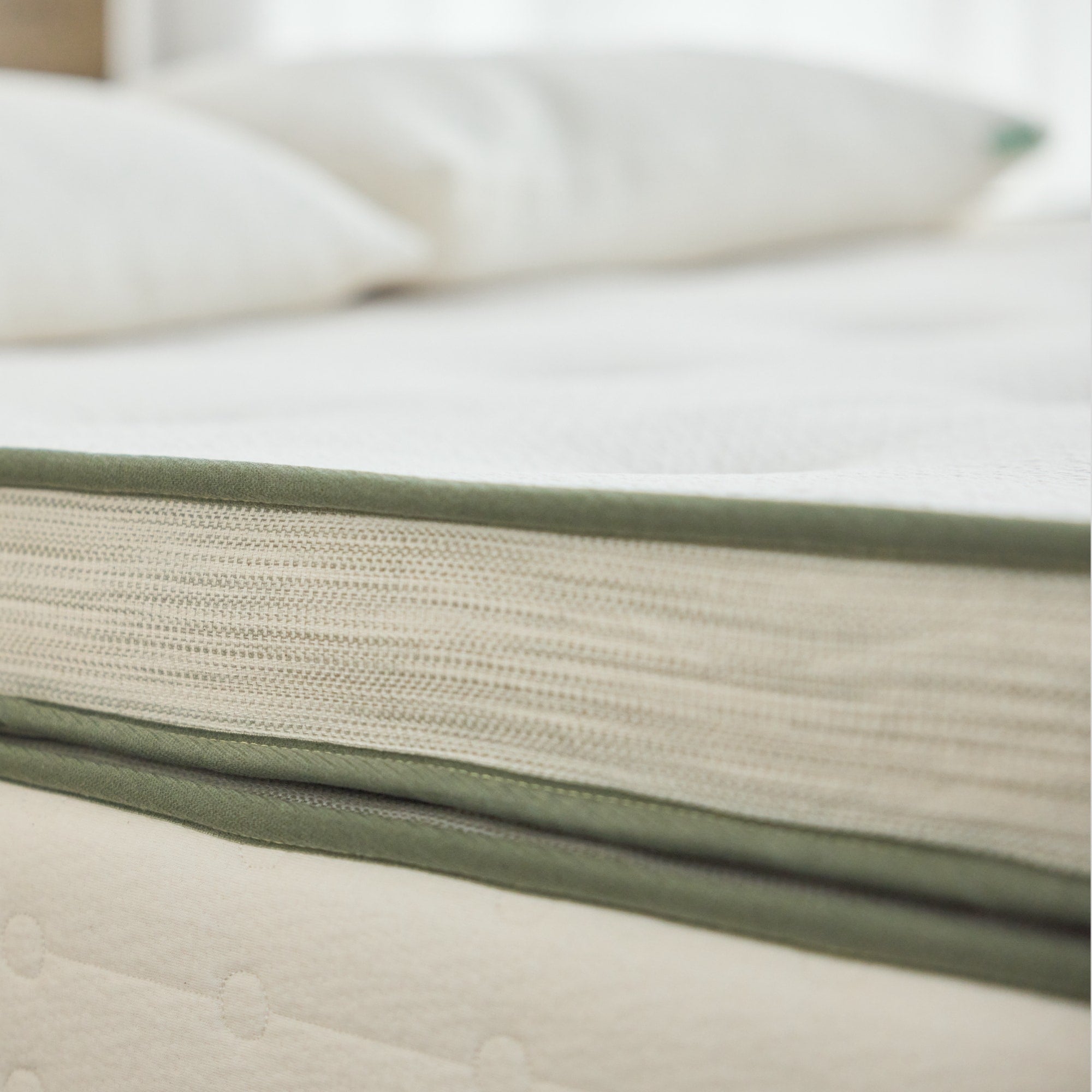 Avocado_Ultra-Plush_Mattress_0038.jpg
