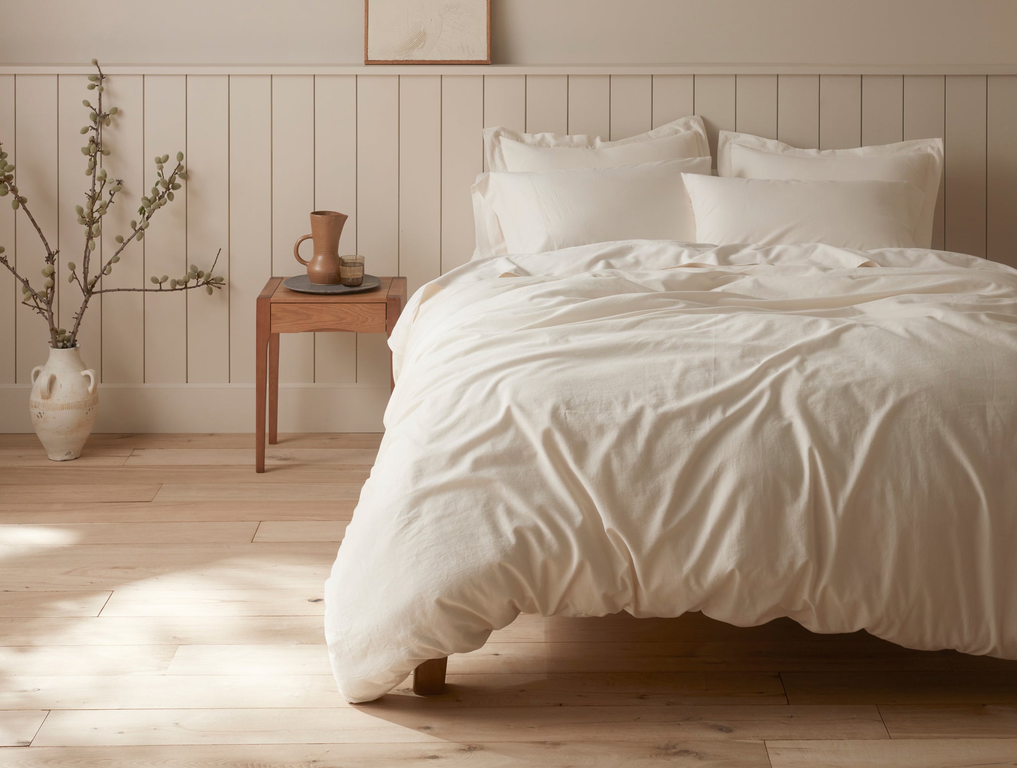 CoyuchiClassicOrganicSateenDuvetSet_Undyed_lifestyle.jpg