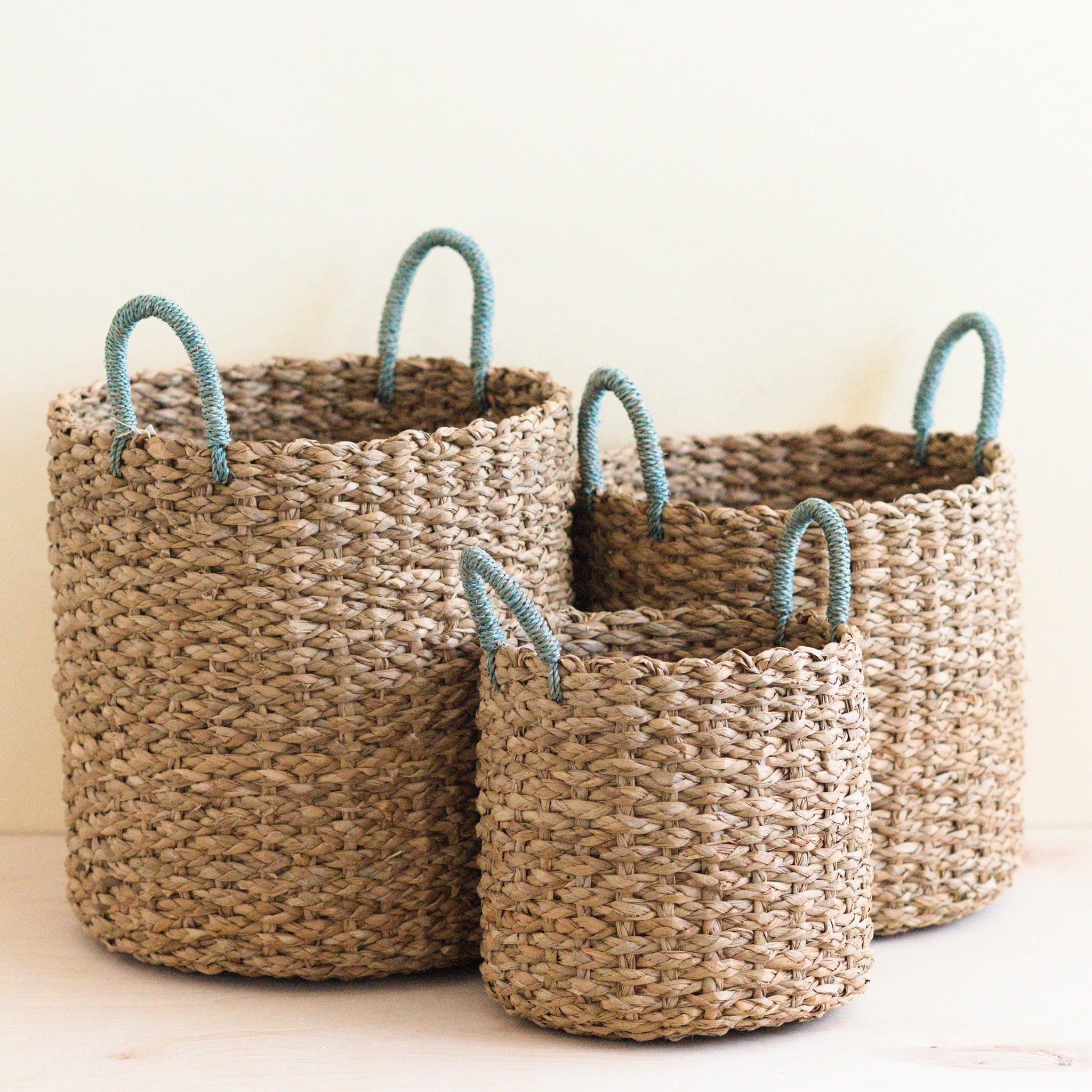 LIKHA_80012_Seagrass-Cylinder-Baskets-s3-1.jpg