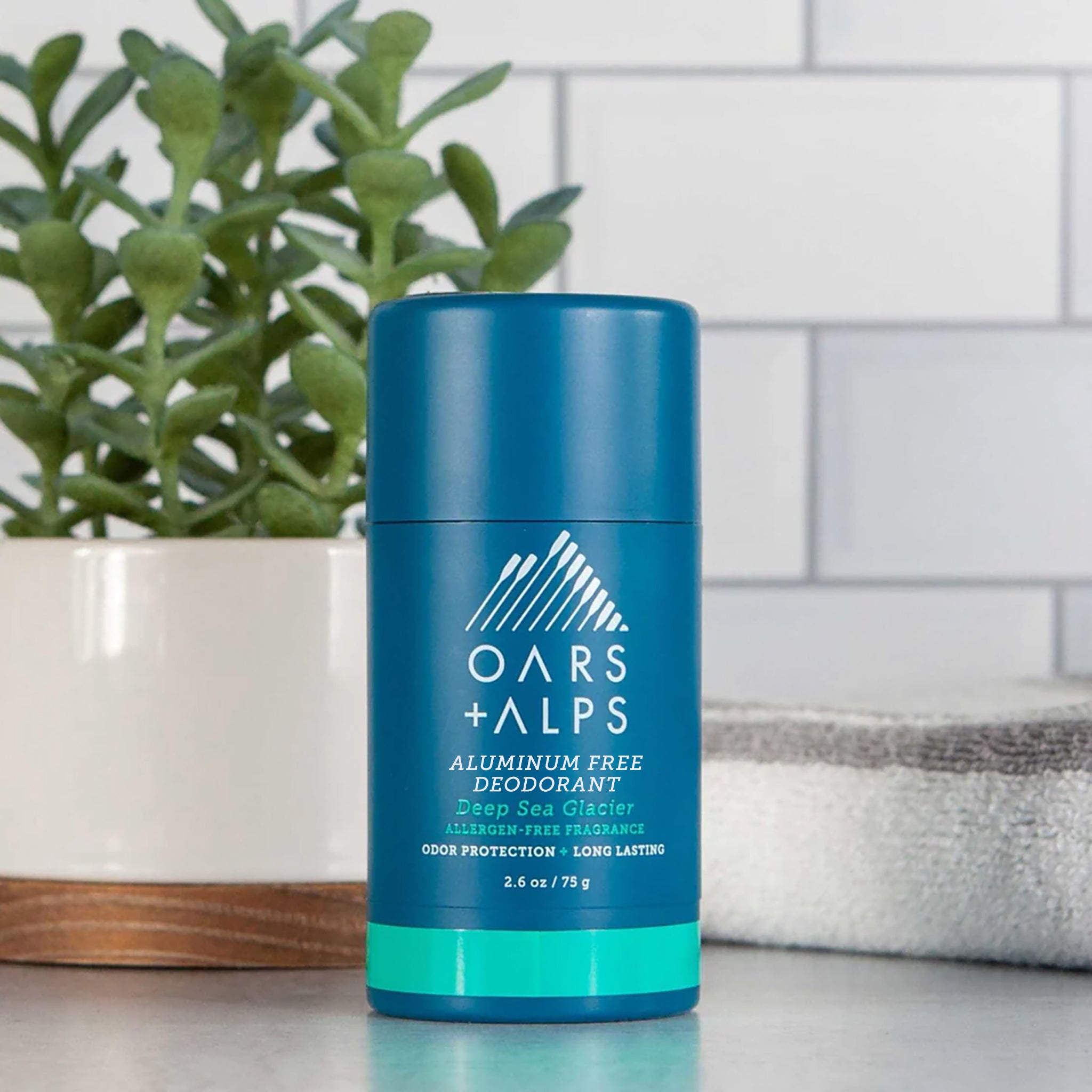OarsAlps_DeoStick_DeepSeaGlacier_lifestyle_3.jpg