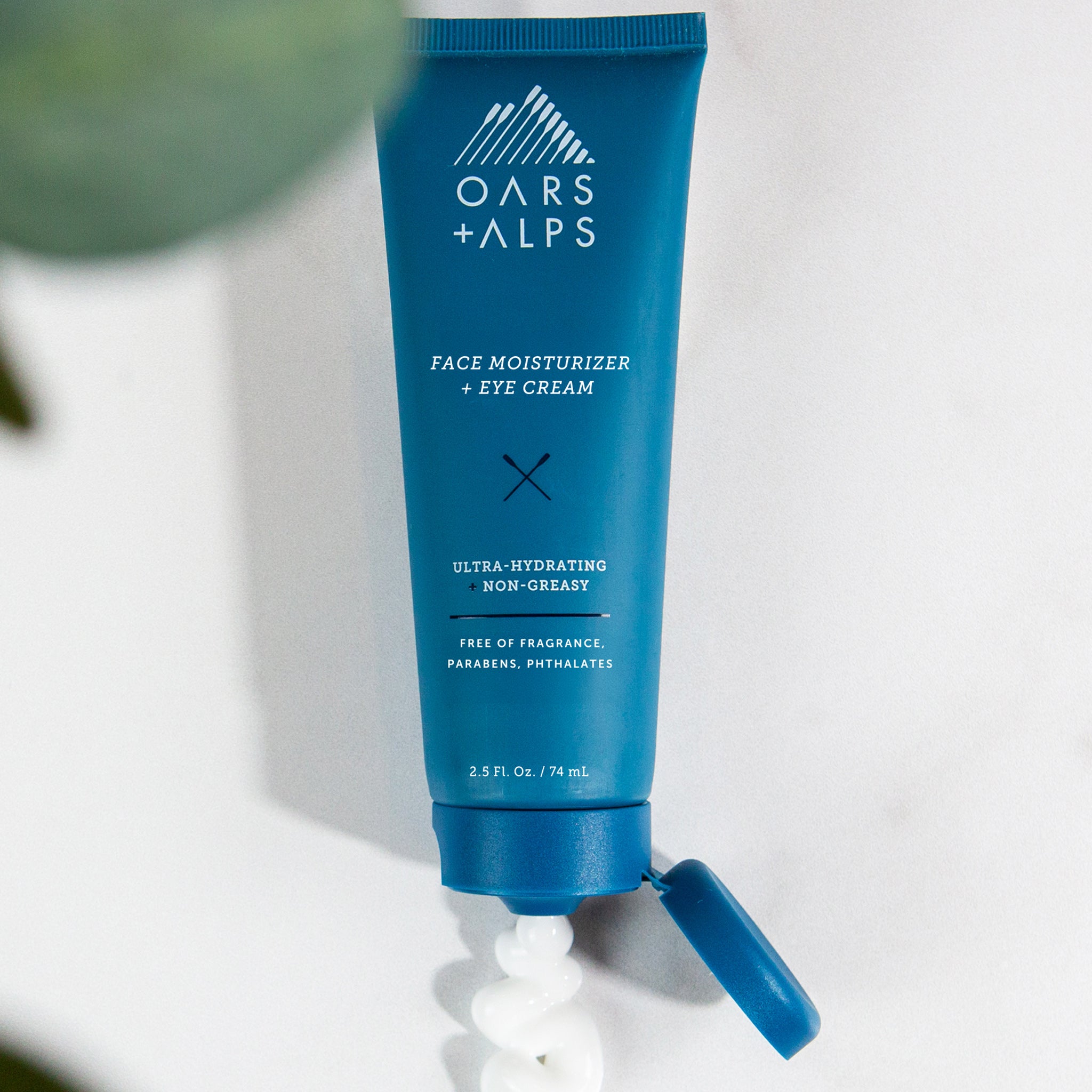 OarsAlps_FaceEyeCream_lifestyle_2.jpg