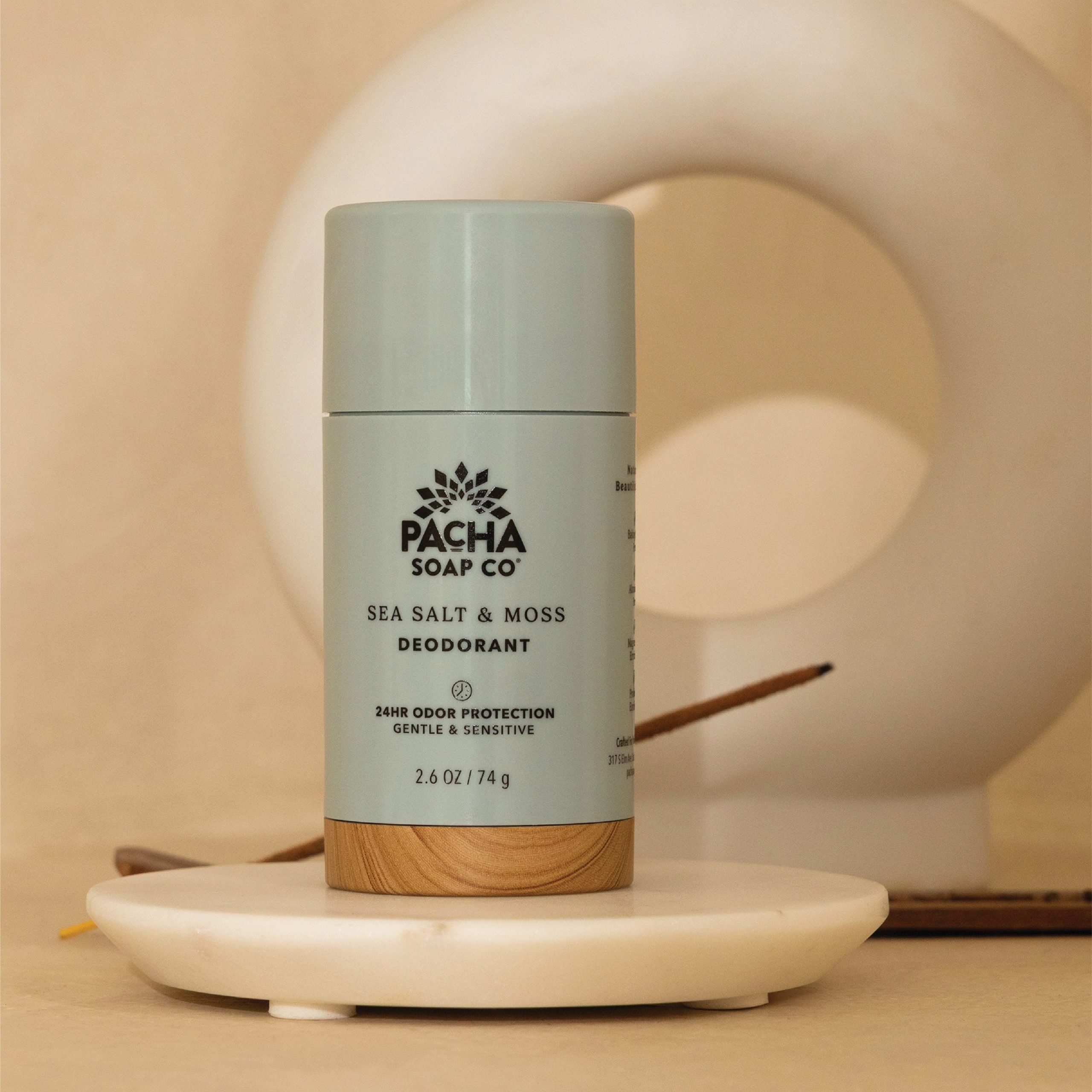 Pacha_Deodorant_SeaSalt_Moss_Lifestyle.jpg