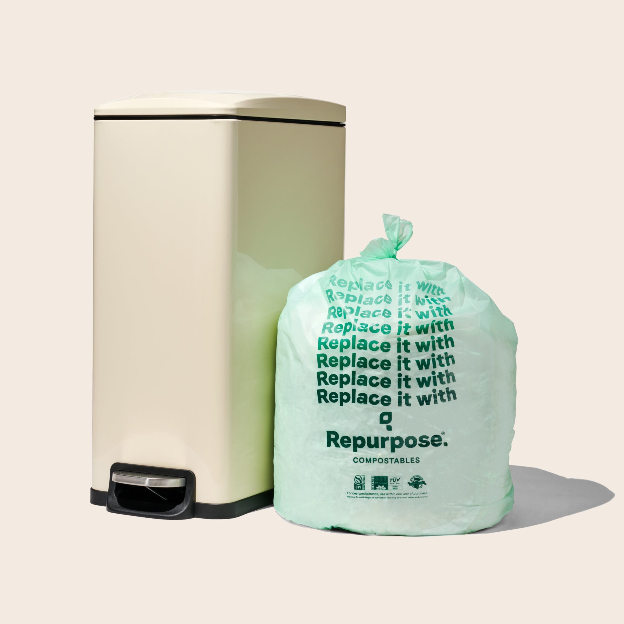 Repurpose_ScentedTallKitchenBags12ct13gal_CompostableLavender_Lifestyle_4.jpg